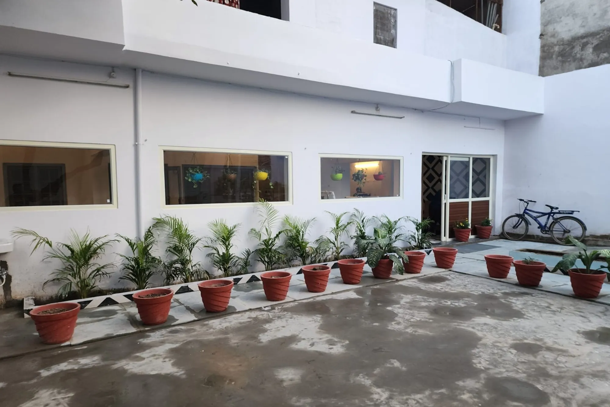 common_area_image